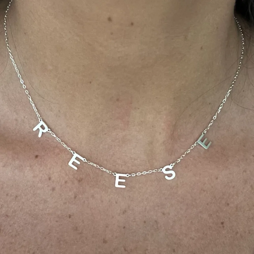 Женское ожерелье из 1-9 букв, нержавеющая сталь, 26 букв, табличка с именем, ожерелья с подвесками, персонализированные подарки для мамы жены